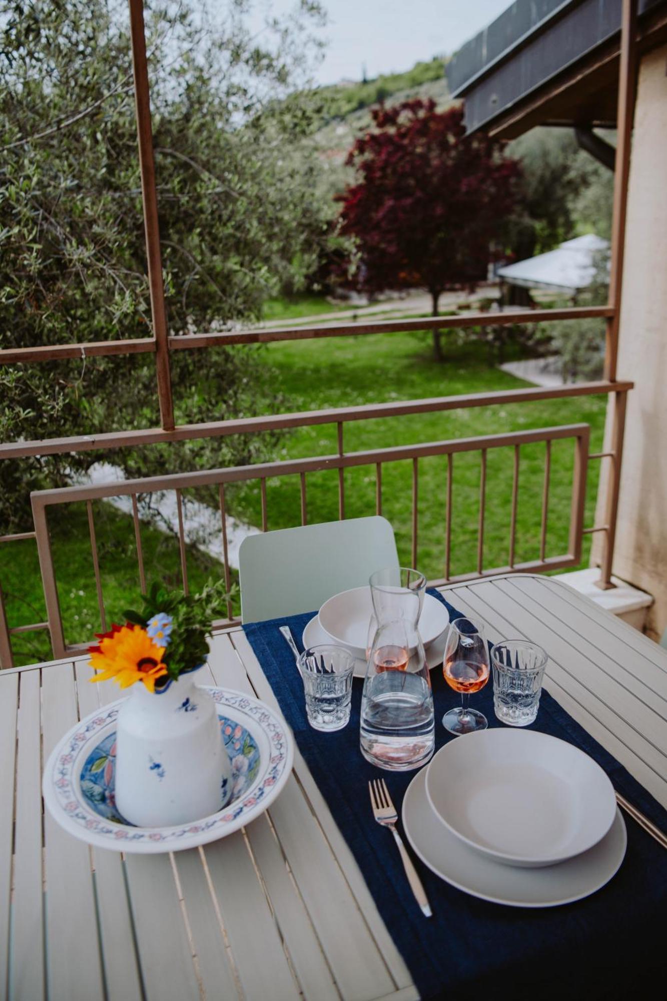 Campolivo Apartment Gargnano Exterior photo